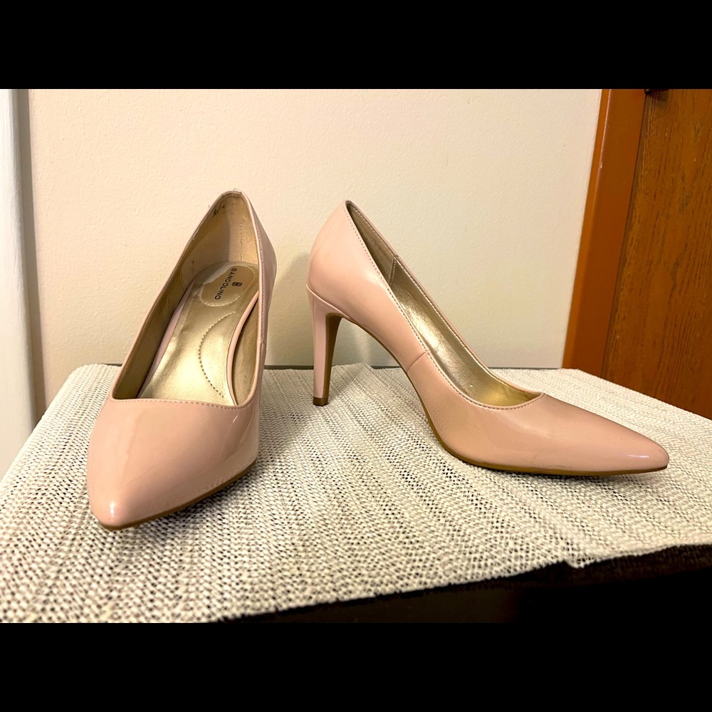 Bandolino pink/neutral pumps